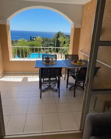Magnifique Vue Sur La Mediterranee ! Votre Sejour D'exception Vous Attend Saint-Raphaël